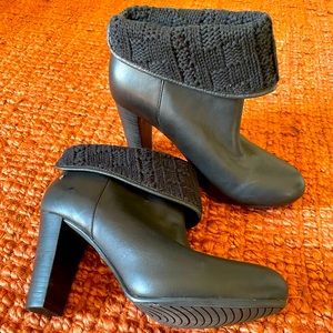 UGG Dandylion Fold Down Black Leather Knit Booties